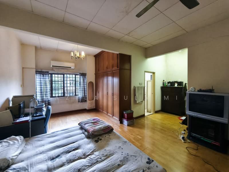 2-storey Terraced House for Sale in Shah Alam (Selangor) - Yazila Sulaimi - Bedroom - PropertyGuru.com.my