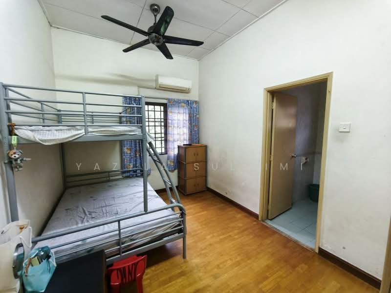 2-storey Terraced House for Sale in Shah Alam (Selangor) - Yazila Sulaimi - Bedroom - PropertyGuru.com.my