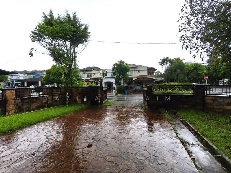 2-storey Terraced House for Sale in Shah Alam (Selangor) - Yazila Sulaimi - Exterior - PropertyGuru.com.my