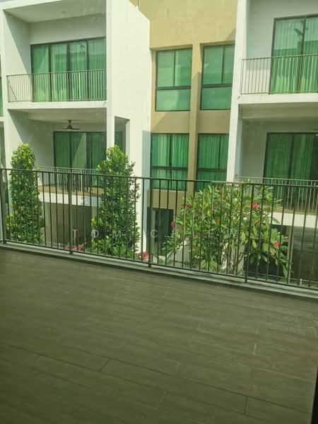 3-storey Terraced House for Sale in Leisure Farm (Gelang Patah) - Tom Chiew - Exterior - PropertyGuru.com.my