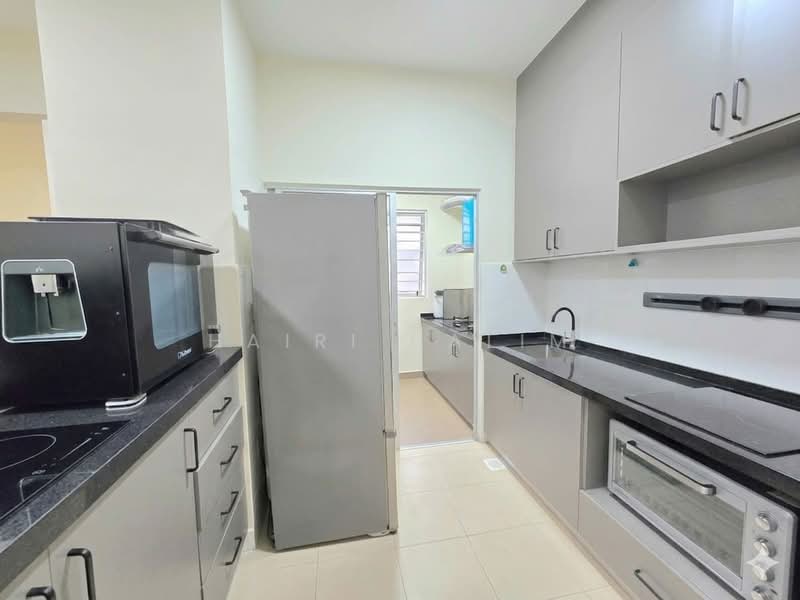 Pangsapuri untuk Disewa di Asteria - Hairi Halim - Kitchen - PropertyGuru.com.my