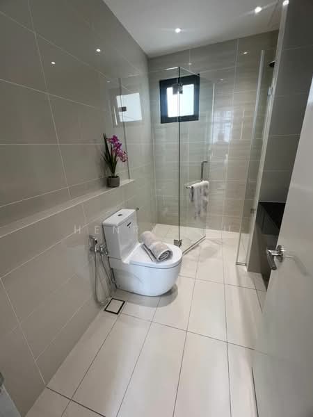 Condominium for Sale at The Maple Residences - Henry Lau - Bathroom - PropertyGuru.com.my