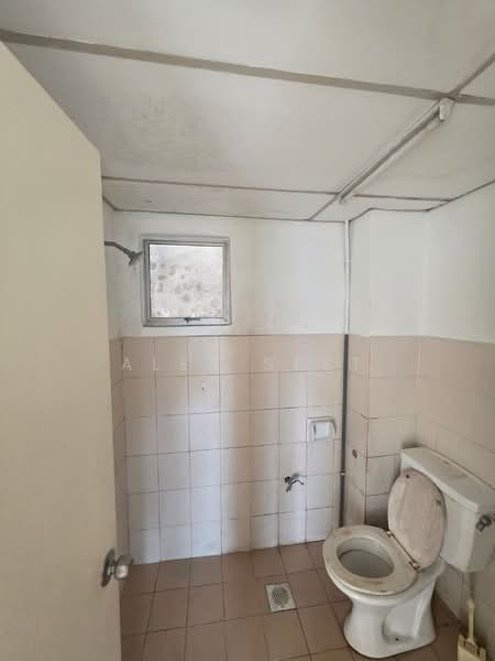 Servis Apartment untuk Disewa di Fadason Park - Alex Seet - Bathroom - PropertyGuru.com.my