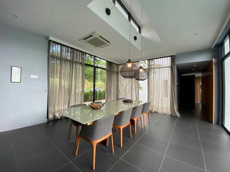 Bungalow for Sale in Leisure Farm (Gelang Patah) - Tom Chiew - Dining Room - PropertyGuru.com.my