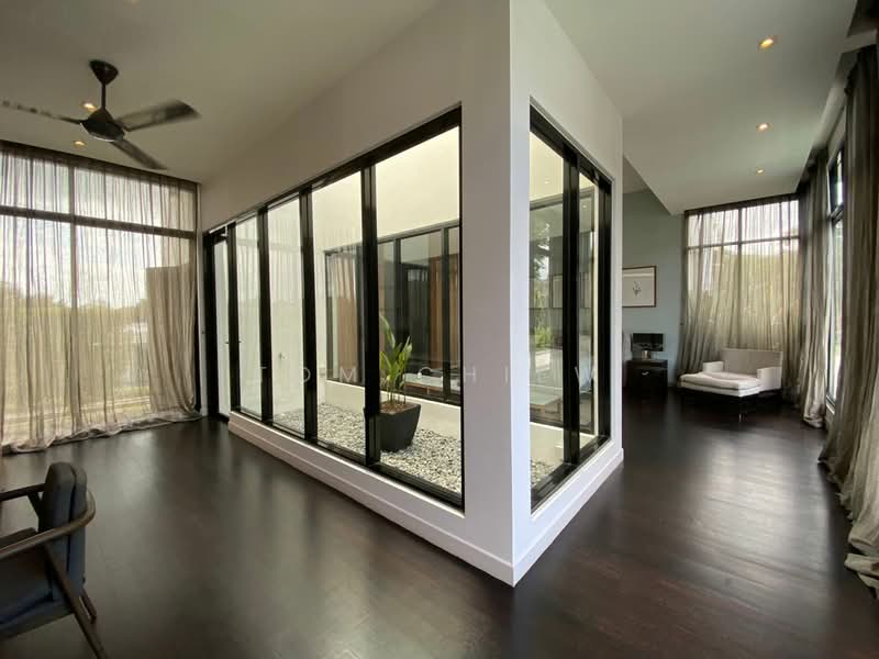 Bungalow for Sale in Leisure Farm (Gelang Patah) - Tom Chiew - Living Room - PropertyGuru.com.my