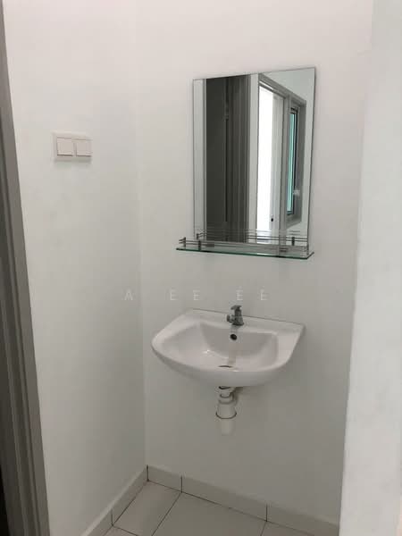 Kondominium untuk Disewa di The Golden Triangle Condominium - A Ee Ee - Bathroom - PropertyGuru.com.my
