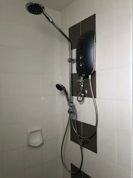 Kondominium untuk Disewa di The Golden Triangle Condominium - A Ee Ee - Bathroom - PropertyGuru.com.my