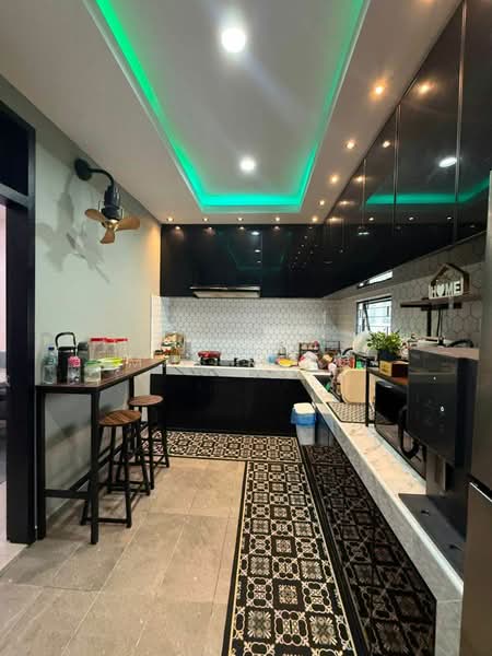 Terraced House for Sale in Bandar Putra (Kulai) - Max Keng - Kitchen - PropertyGuru.com.my