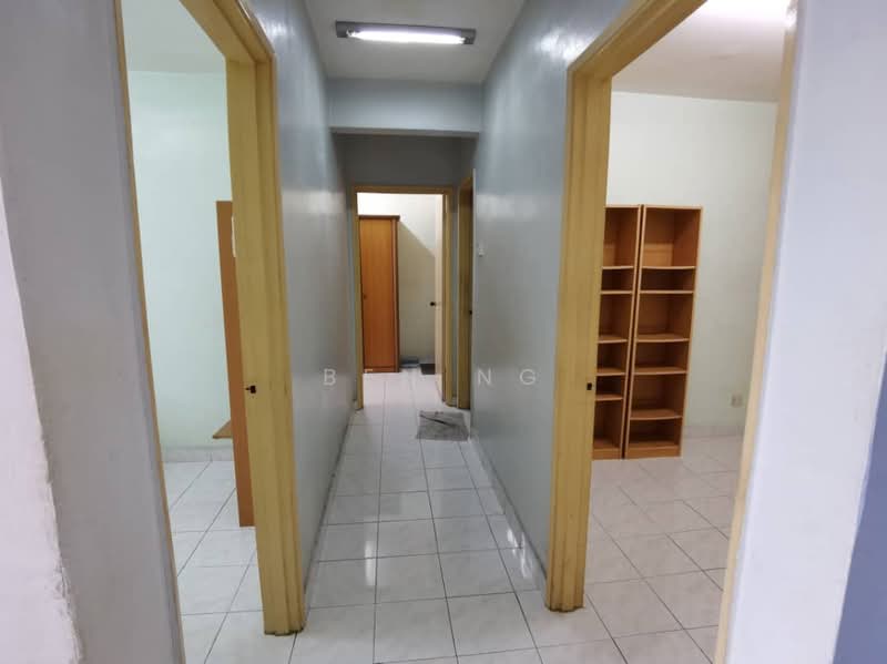 Apartment for Sale at Sri Cempaka (Taman Wawasan) - Ben Ng - Corridor - PropertyGuru.com.my