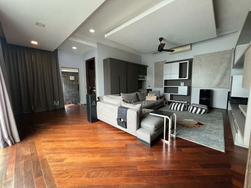 Rumah Banglo untuk Dijual di Seksyen 7 (Shah Alam) - Mohammad Din Majid - Living Room - PropertyGuru.com.my