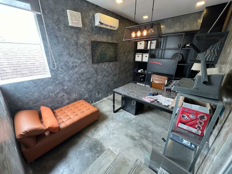Rumah Banglo untuk Dijual di Seksyen 7 (Shah Alam) - Mohammad Din Majid - Study - PropertyGuru.com.my
