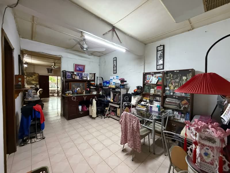 Rumah Teres 1 Tingkat untuk Dijual di Taman Hijau (Jelutong) - Qyan Goh - Living Room - PropertyGuru.com.my