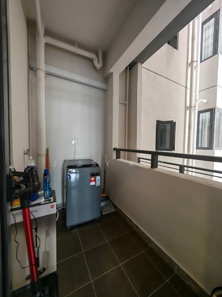Kondominium untuk Disewa di R&F Princess Cove Phase 2-Seine Region - Jessy Koh - Balcony - PropertyGuru.com.my