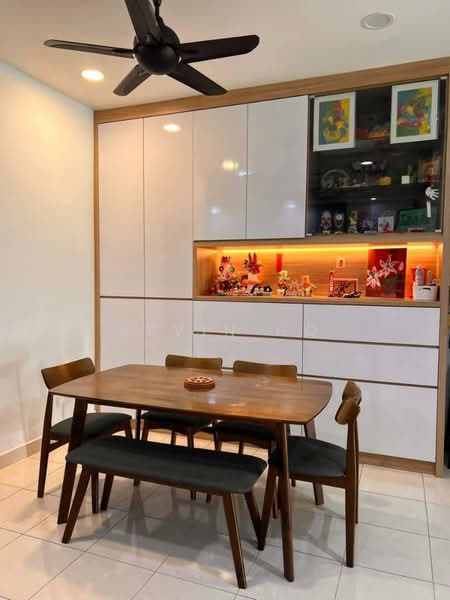 1.5-storey Terraced House for Sale in Taman Gaya (Ulu Tiram) - Kevin Ho - Dining Room - PropertyGuru.com.my