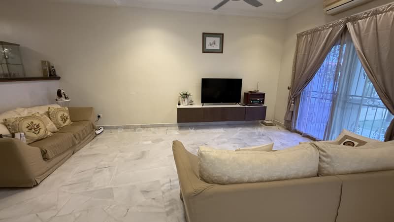 Rumah Teres 2.5 Tingkat untuk Dijual di Bandar Sungai Long (Selangor) - Polly Lew - Living Room - PropertyGuru.com.my