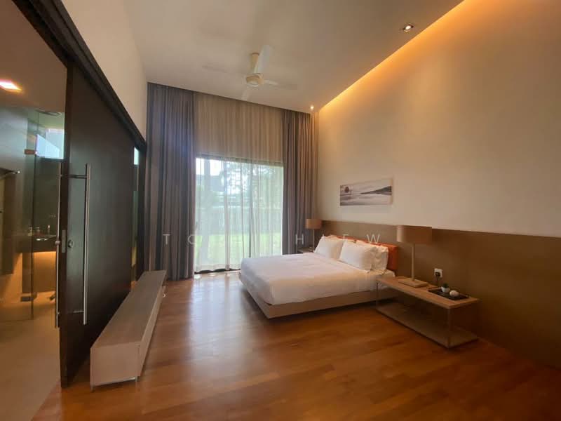 Bungalow for Sale in Leisure Farm (Gelang Patah) - Tom Chiew - Bedroom - PropertyGuru.com.my