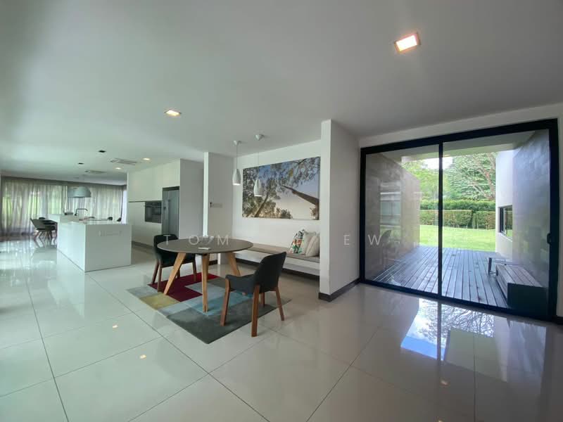 Bungalow for Sale in Leisure Farm (Gelang Patah) - Tom Chiew - Kitchen - PropertyGuru.com.my
