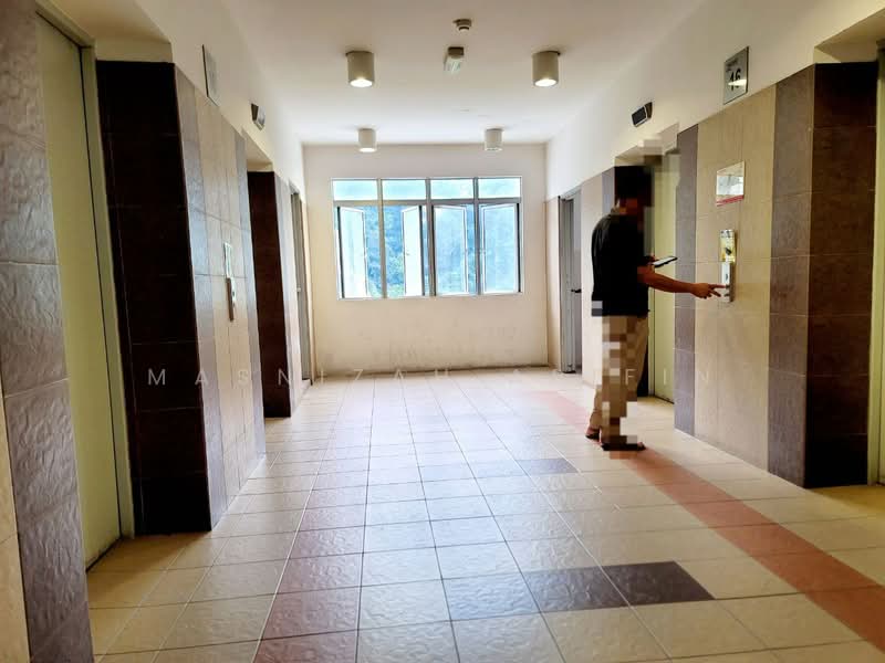Condominium for Sale at Semarak @ Taman Raintree - Masnizah Arifin - Corridor - PropertyGuru.com.my