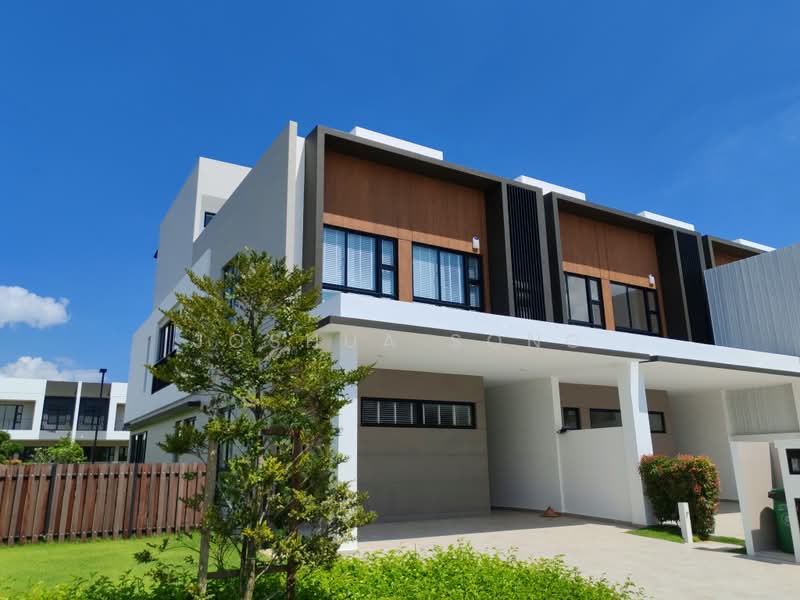 Rumah Teres 3 Tingkat untuk Dijual di Gelang Patah (Johor) - Joshua Song - PropertyGuru.com.my