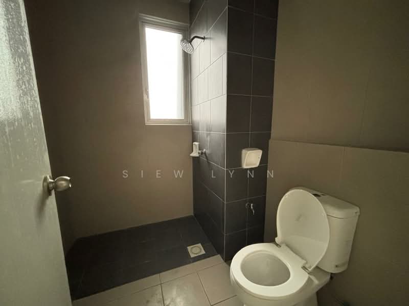 Servis Apartment untuk Disewa di SkyLake Residence - Siew Lynn - Bathroom - PropertyGuru.com.my