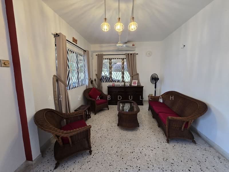 Semi-Detached House for Rent in Petaling Jaya (Selangor) - Aziz Abdullah - Living Room - PropertyGuru.com.my