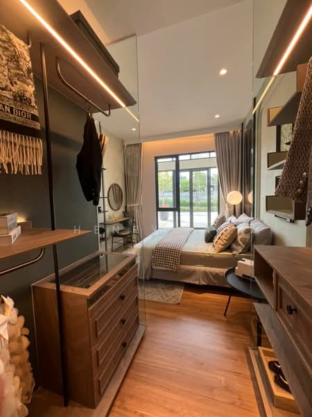 Service Residence for Sale at Stellaris @ Riana Dutamas - Henry Lau - Bedroom - PropertyGuru.com.my