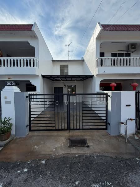 Rumah Teres 2 Tingkat untuk Dijual di Taman Sri Aman (Pontian) - Marcus Tey - Exterior - PropertyGuru.com.my