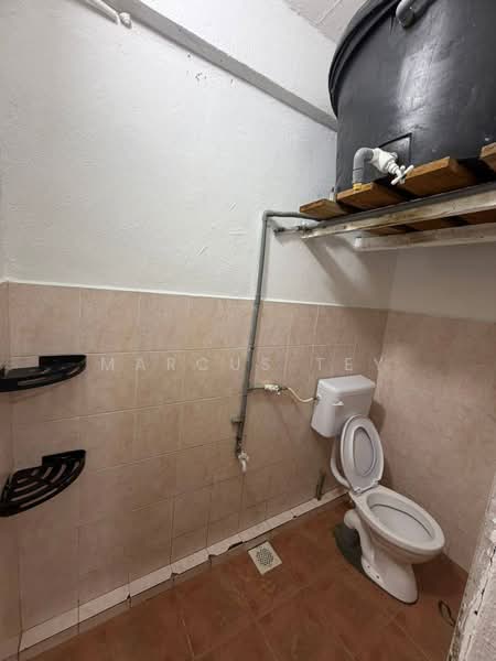 Rumah Teres 2 Tingkat untuk Dijual di Taman Sri Aman (Pontian) - Marcus Tey - Bathroom - PropertyGuru.com.my