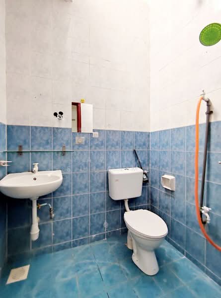 1-storey Terraced House for Sale in Shah Alam (Selangor) - Yazila Sulaimi - Bathroom - PropertyGuru.com.my
