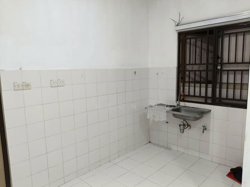 Servis Apartment untuk Disewa di Ritze Perdana 1 - Winson Ng - Kitchen - PropertyGuru.com.my