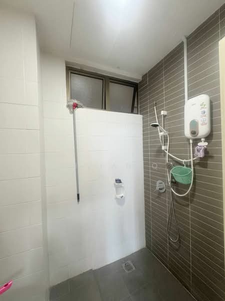 Service Residence for Rent at Palazio - Vivian Q - Bathroom - PropertyGuru.com.my