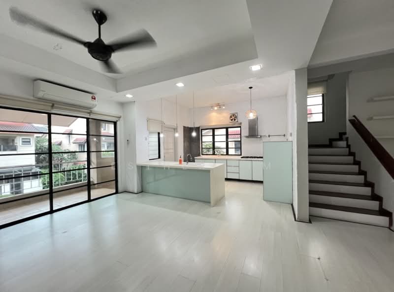 Townhouse for Sale in Sunway Damansara (Kota Damansara) - Esther Lim - Kitchen - PropertyGuru.com.my