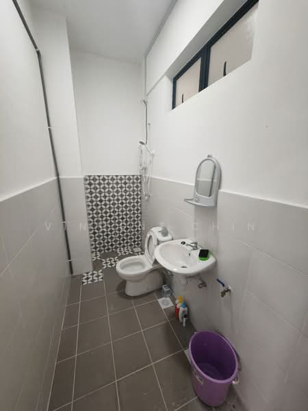 Servis Apartment untuk Disewa di Iskandar Furnished Suites (IFS) - Vincent Chin - Bathroom - PropertyGuru.com.my