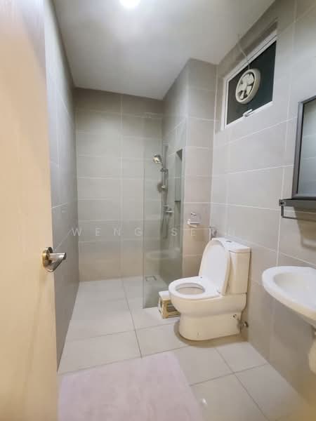 Kondominium untuk Disewa di Setia Pinnacle - Weng Sern - Bathroom - PropertyGuru.com.my