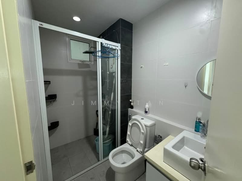 Servis Apartment untuk Dijual di Impiria Residensi Bukit Tinggi Klang - Jimmy Tan - Bathroom - PropertyGuru.com.my