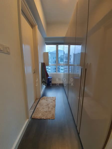 Kondominium untuk Disewa di Tiffani Kiara - Jarrod Joshua - Corridor - PropertyGuru.com.my