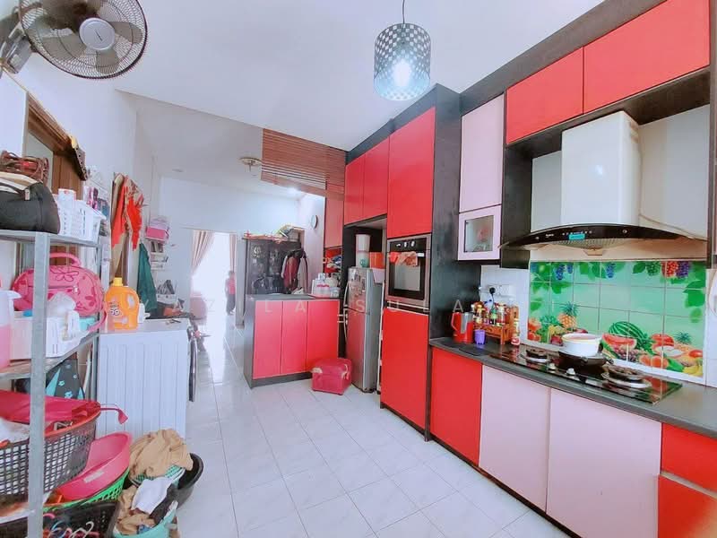 1-storey Terraced House for Sale in Shah Alam (Selangor) - Yazila Sulaimi - Kitchen - PropertyGuru.com.my