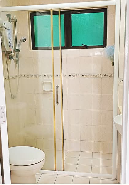 Bathroom w shower screen & water heater