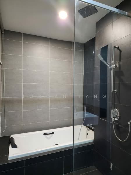 Kondominium untuk Disewa di Sunway Mont Residences - Jordan Tang - Bathroom - PropertyGuru.com.my