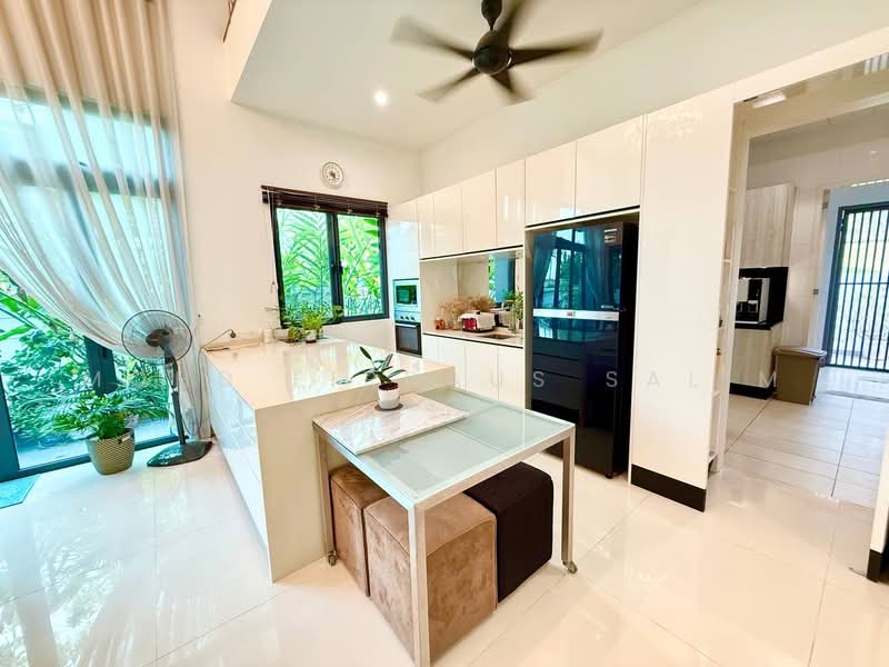 3-storey Terraced House for Sale in Cyberjaya (Selangor) - Mohd Firdaus Salim - Kitchen - PropertyGuru.com.my