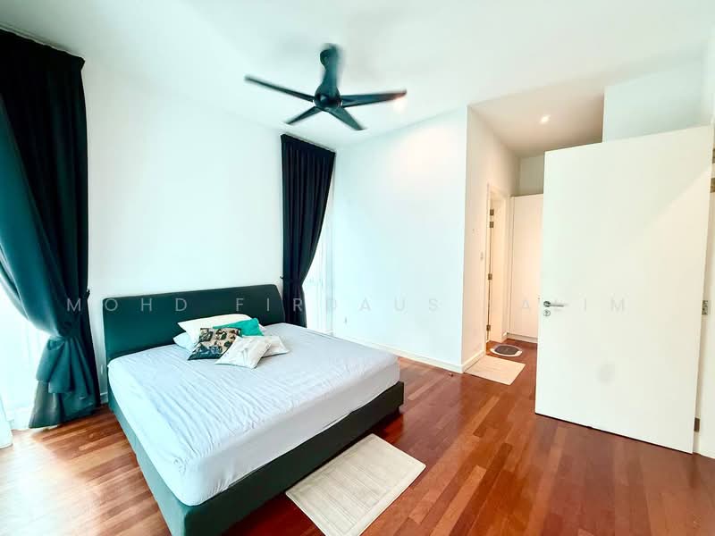 3-storey Terraced House for Sale in Cyberjaya (Selangor) - Mohd Firdaus Salim - Bedroom - PropertyGuru.com.my