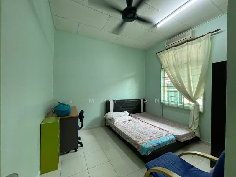 1-storey Terraced House for Sale in Taman Rembia Perkasa (Rembia) - Jimmy Tan - Bedroom - PropertyGuru.com.my
