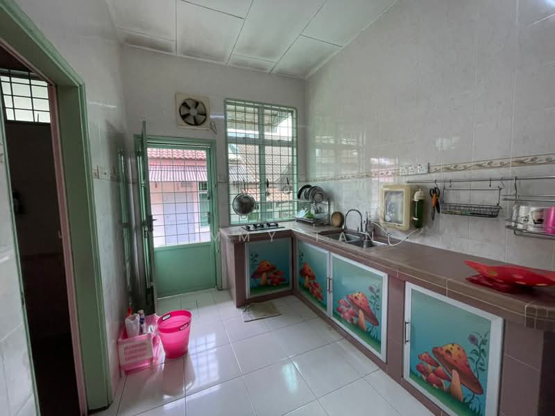 1-storey Terraced House for Sale in Taman Rembia Perkasa (Rembia) - Jimmy Tan - Kitchen - PropertyGuru.com.my