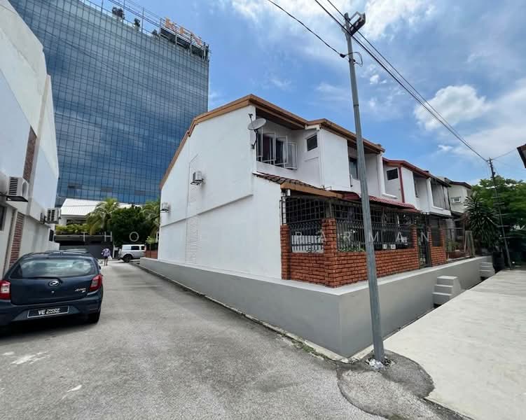 2-storey Terraced House for Sale in Taman Tun Dr Ismail (Kuala Lumpur) - Thoriq Suparman - Exterior - PropertyGuru.com.my