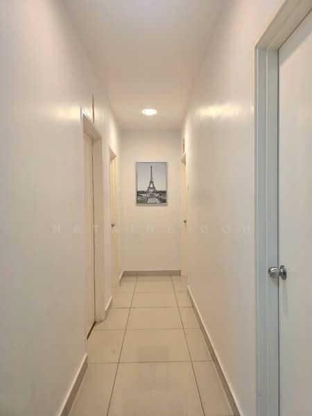 Apartment for Rent at Nusa Heights (Nusa Puncak) - Nataine Goh - Corridor - PropertyGuru.com.my