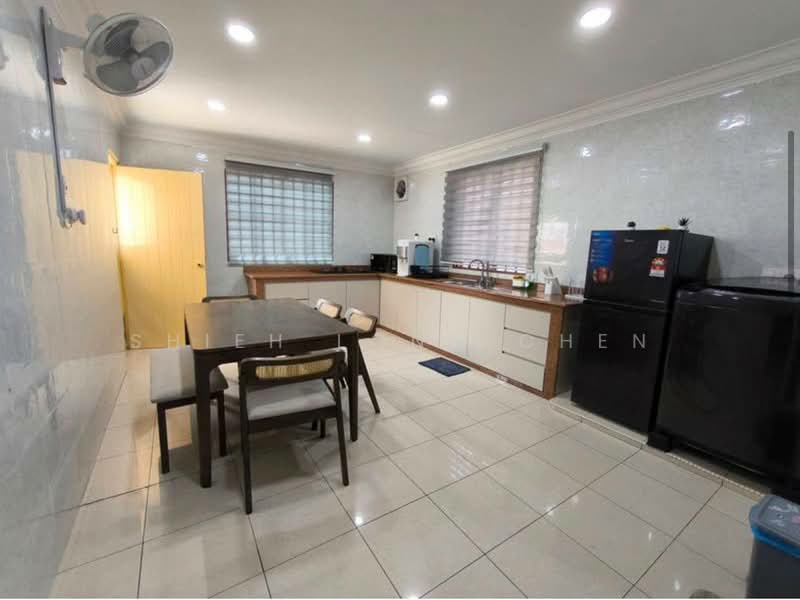 1-storey Terraced House for Sale in Bukit Indah (Iskandar Puteri (Nusajaya)) - Shieh Long Chen - Kitchen - PropertyGuru.com.my