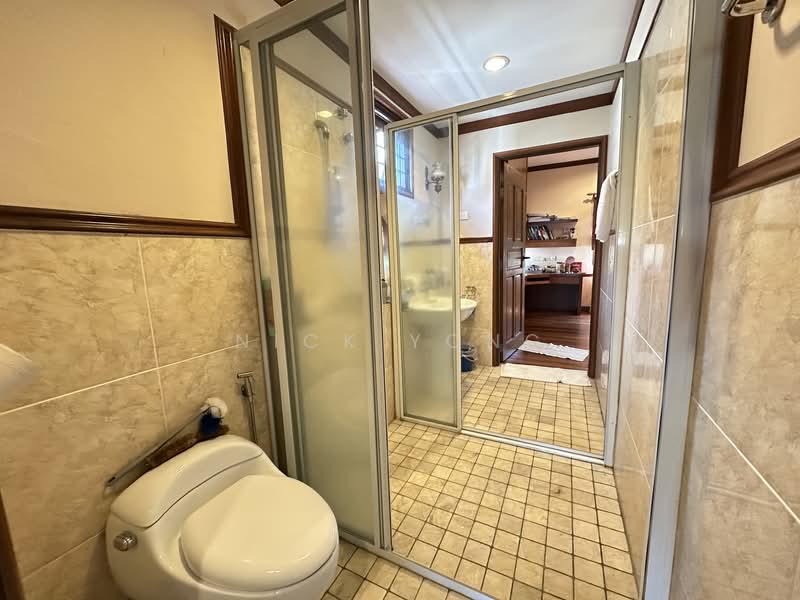 Bungalow for Sale in Saujana Impian (Kajang) - Nick Yong - Bathroom - PropertyGuru.com.my