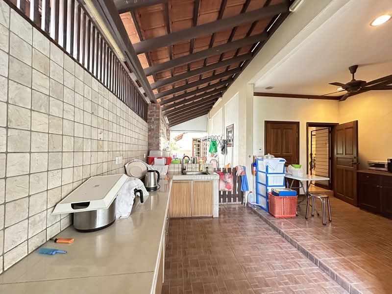 Bungalow for Sale in Saujana Impian (Kajang) - Nick Yong - Kitchen - PropertyGuru.com.my