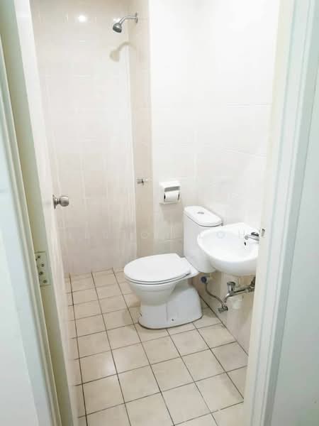 Kondominium untuk Dijual di All Seasons Park - Alston Loh - Bathroom - PropertyGuru.com.my
