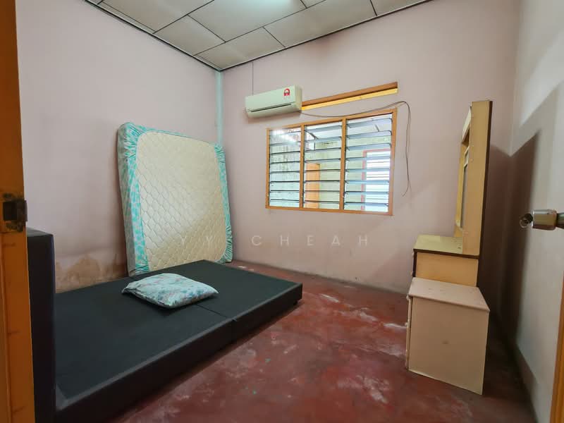 Bungalow for Sale in Buntong (Ipoh) - YY Cheah - Bedroom - PropertyGuru.com.my